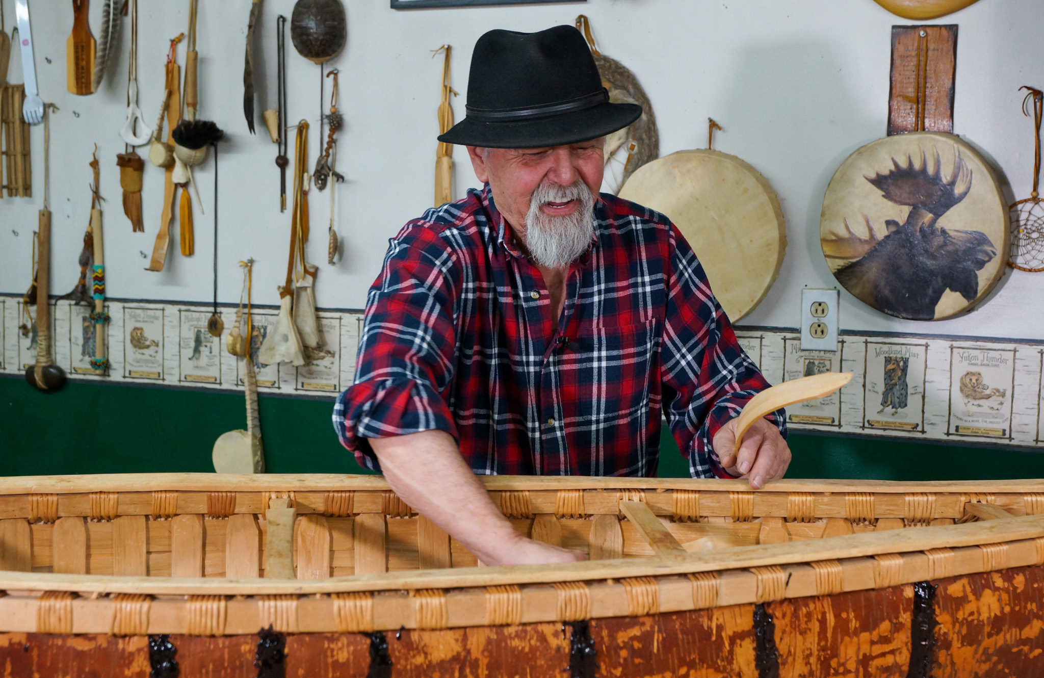 Pinock large canoe