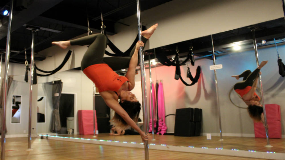 Pole dancing in Ottawa: A sport, a community and an art form