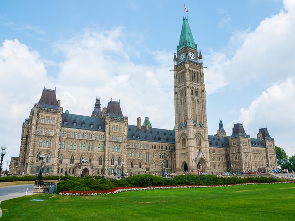 A photographer of Parliament Hill