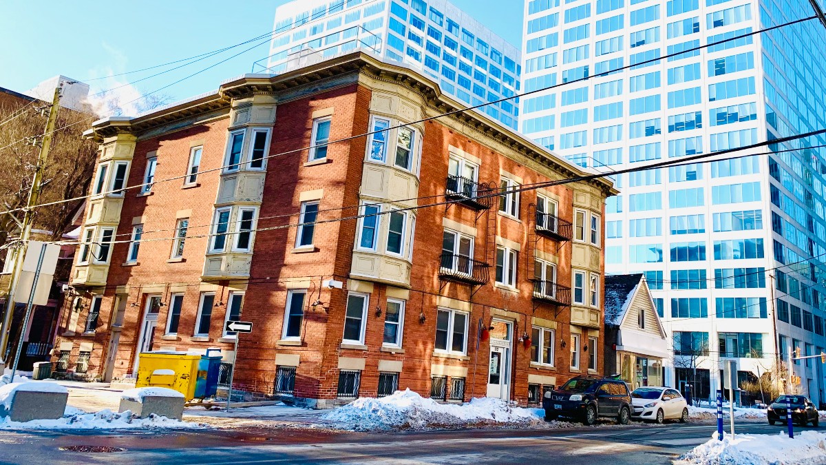 Street view of emergency women's shelter in the winter