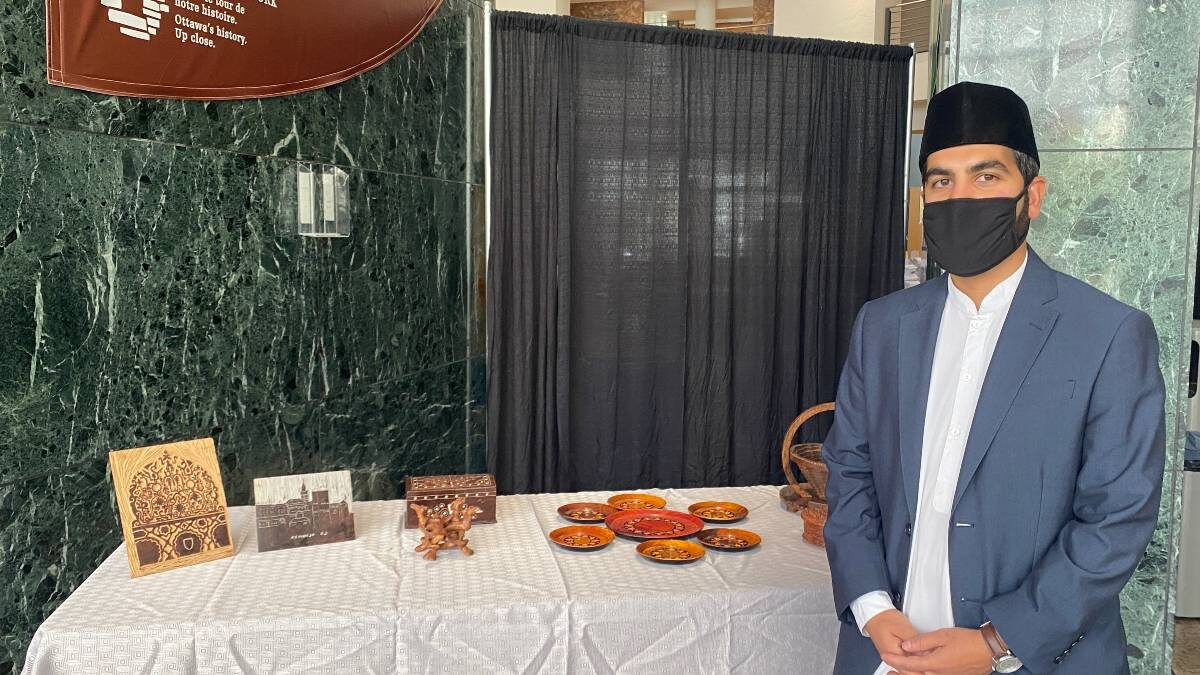 City hall exhibit showcases Muslim culture as Ottawa declares Islamic Heritage Month