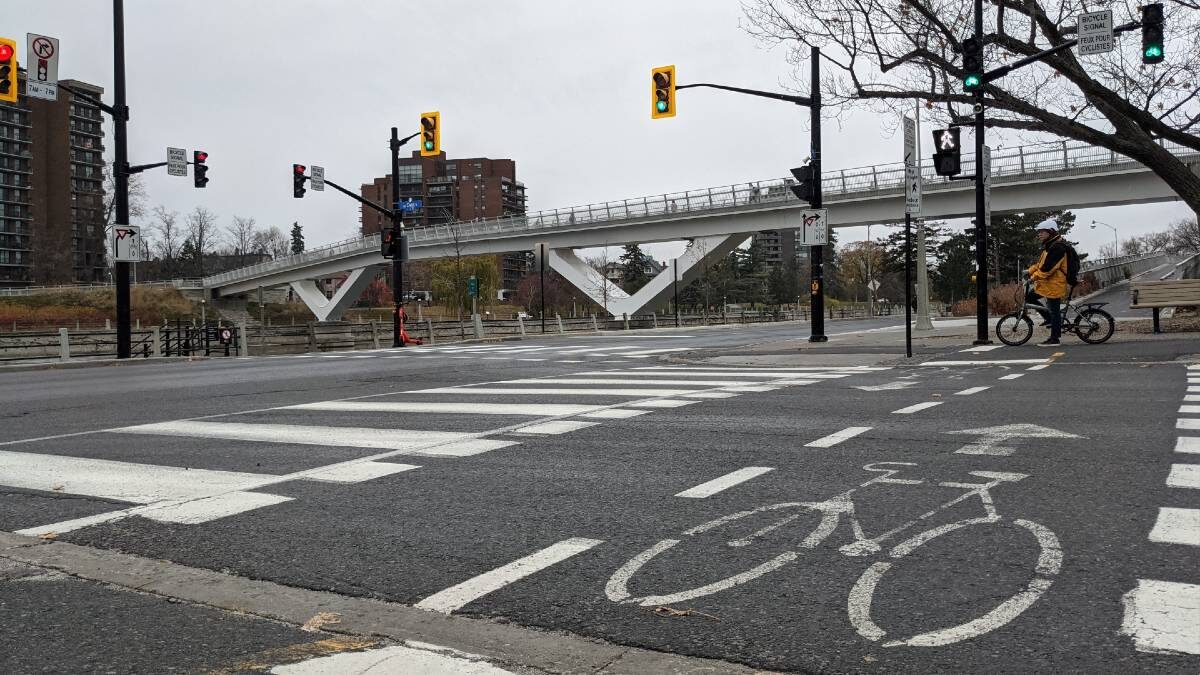 Advocates hopeful Ottawa’s new intersection guidelines will improve road experience for all