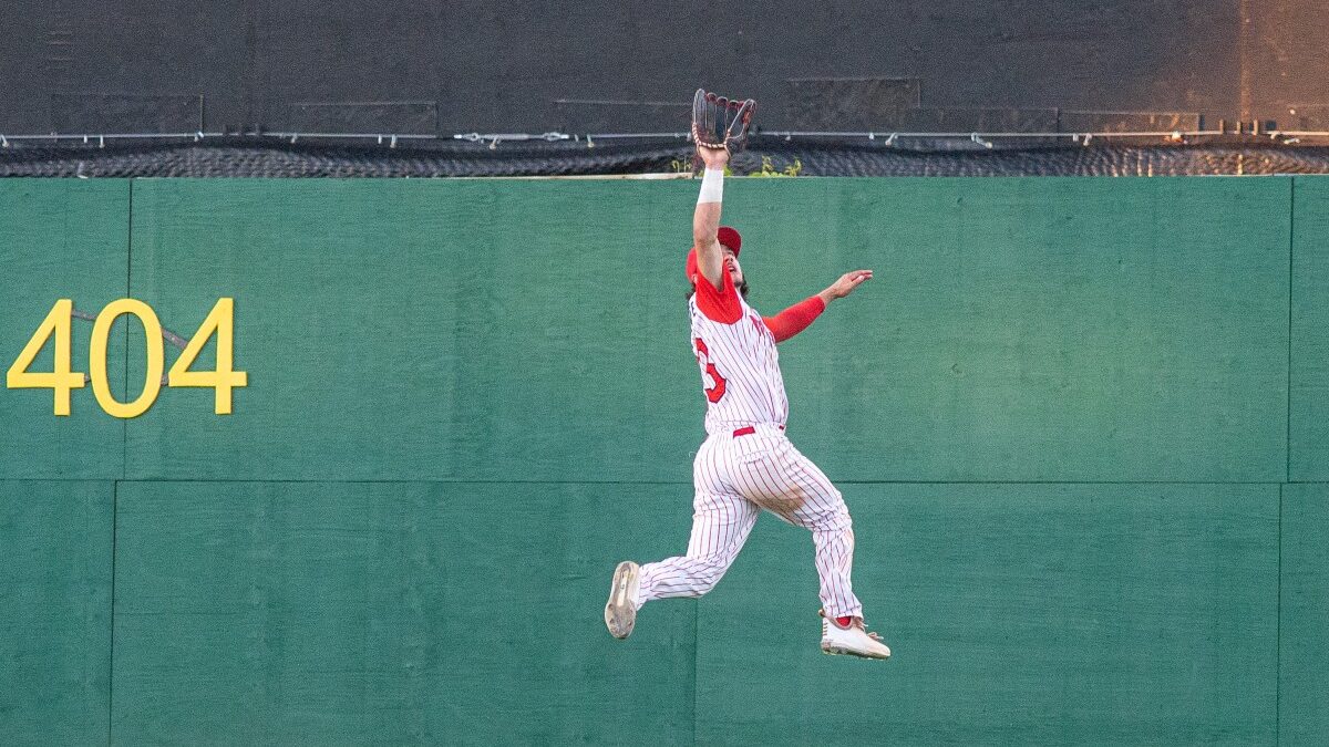 Titans fall to hot-hitting Washington Wild Things in series opener