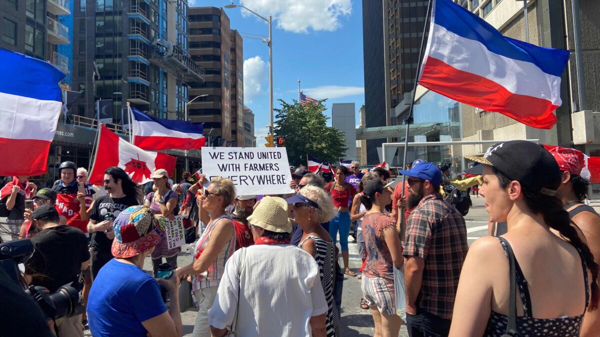 Farmers hit Ottawa streets to protest climate crisis limits on use of fertilizers