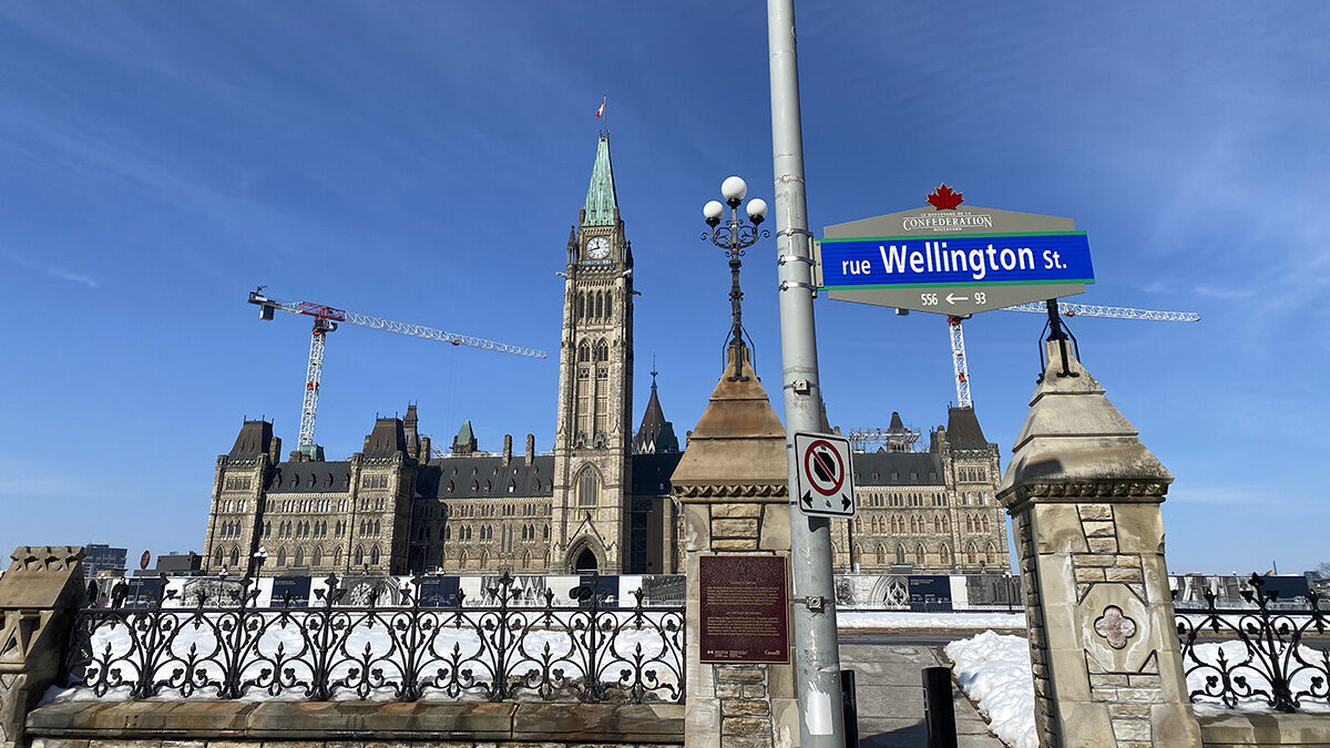 With Wellington set to reopen to traffic, Ecology Ottawa touts car-free, cyclist-friendly vision
